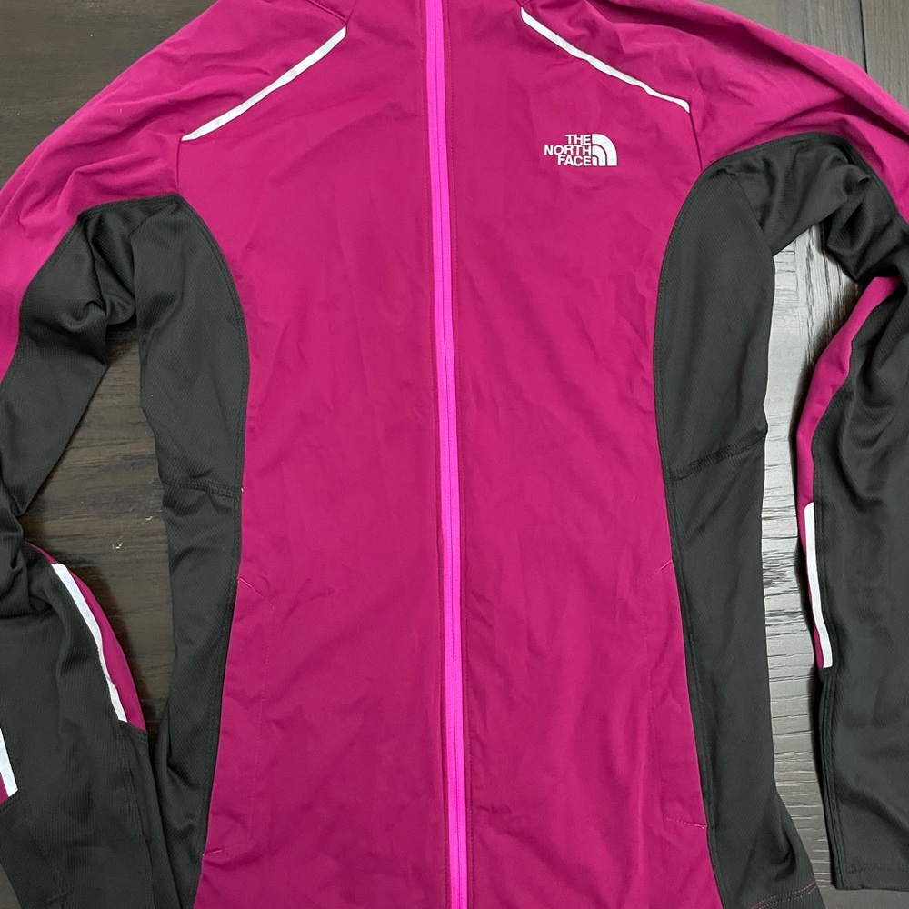Size small North Face lightweight jacket